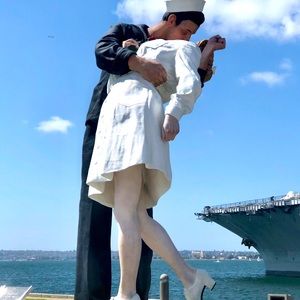 Meet your Posher, Dawn